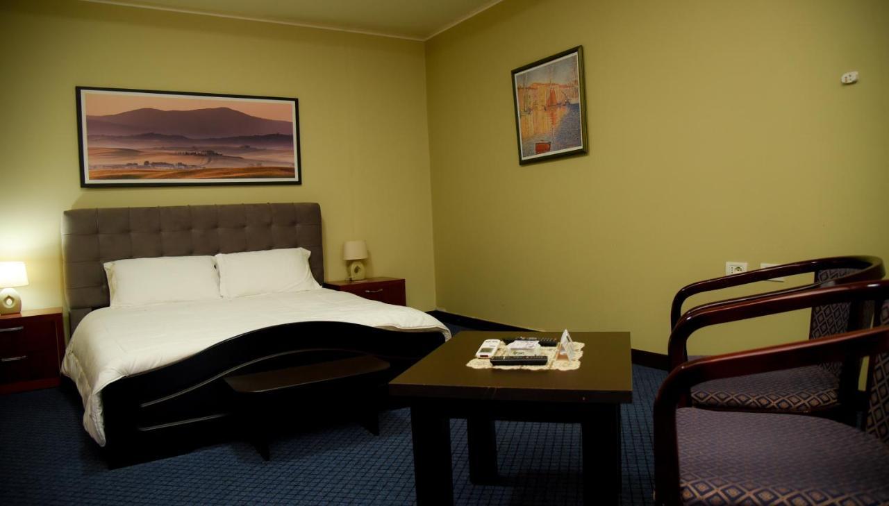 Imperial Hotel Ih إلباسان المظهر الخارجي الصورة