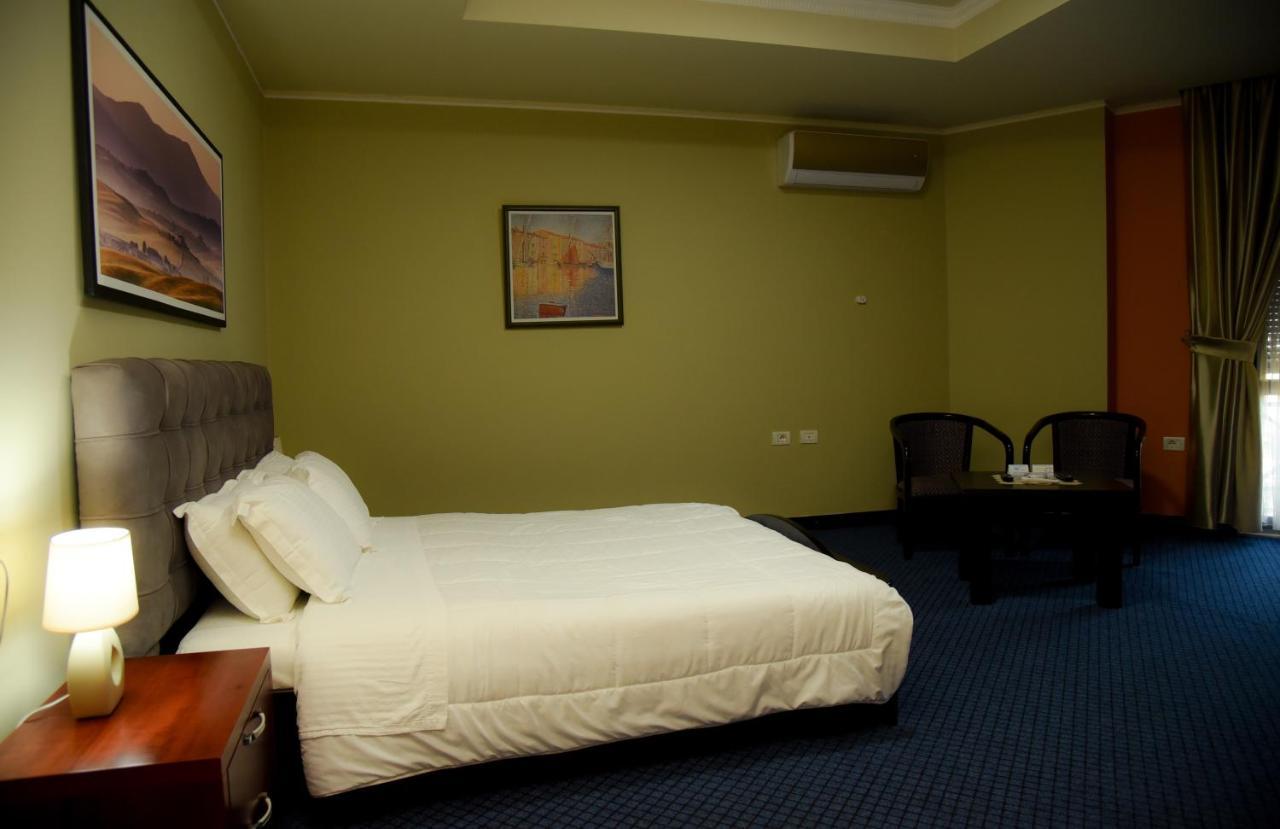 Imperial Hotel Ih إلباسان المظهر الخارجي الصورة