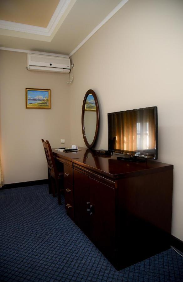 Imperial Hotel Ih إلباسان المظهر الخارجي الصورة