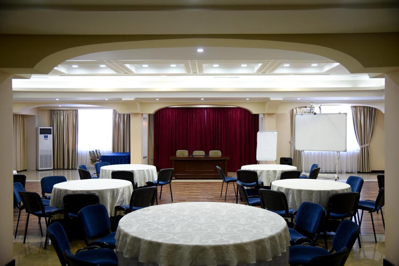 Imperial Hotel Ih إلباسان المظهر الخارجي الصورة