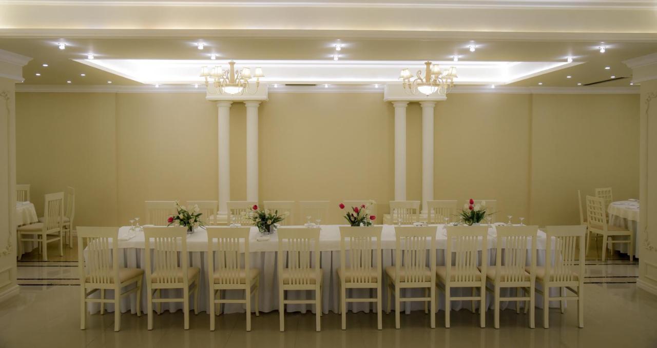 Imperial Hotel Ih إلباسان المظهر الخارجي الصورة