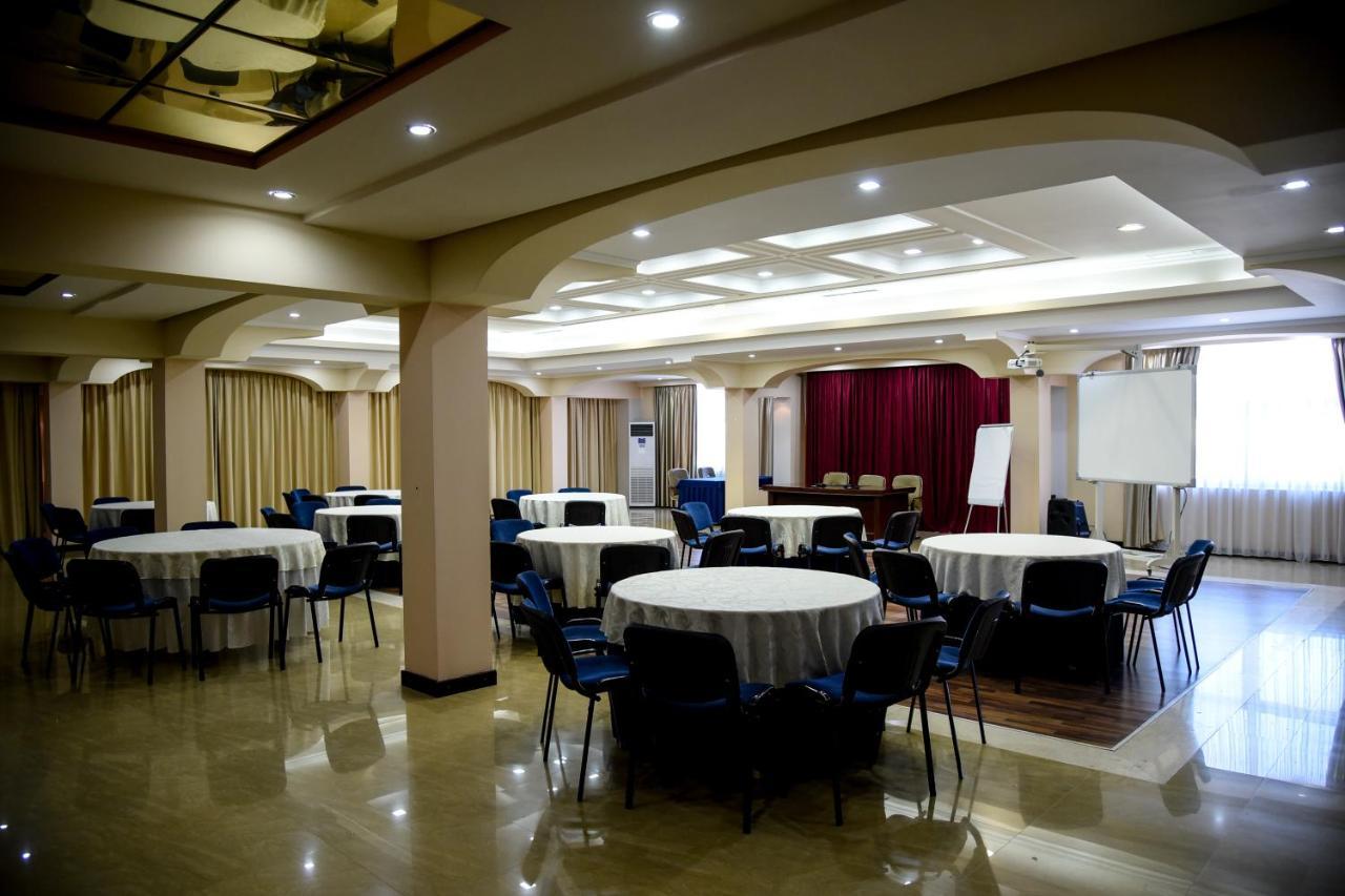 Imperial Hotel Ih إلباسان المظهر الخارجي الصورة