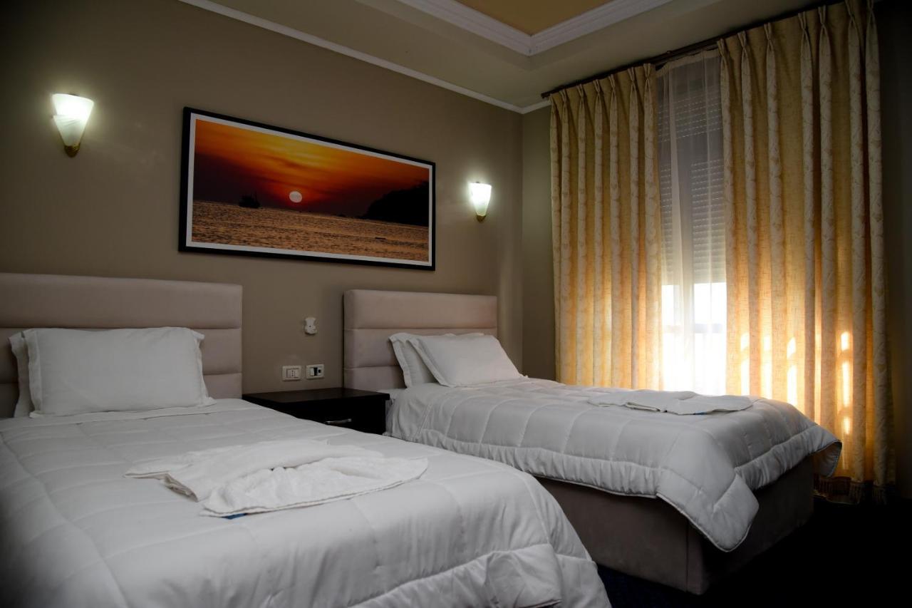 Imperial Hotel Ih إلباسان المظهر الخارجي الصورة