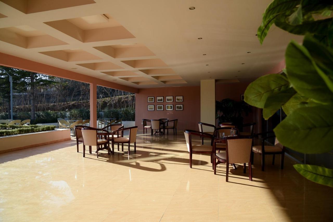 Imperial Hotel Ih إلباسان المظهر الخارجي الصورة