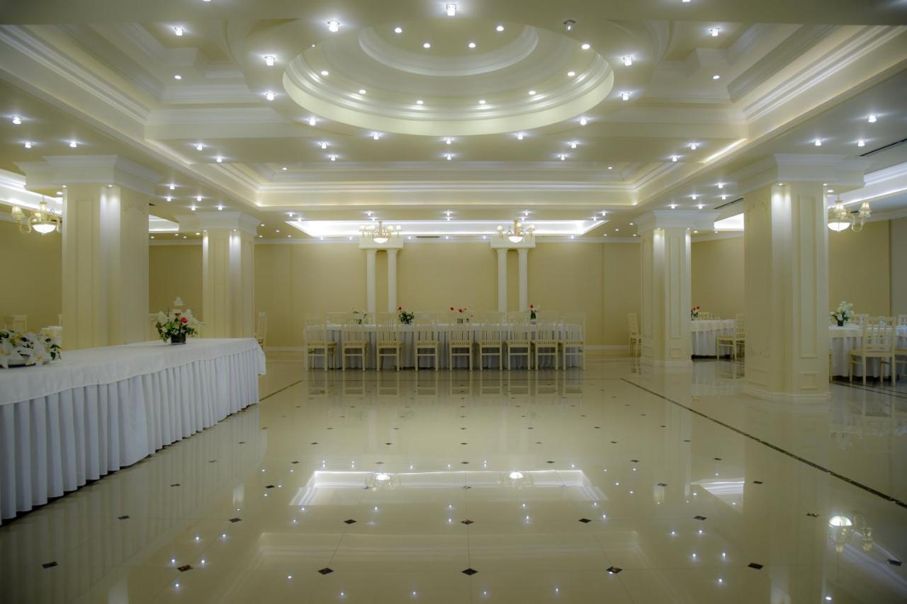 Imperial Hotel Ih إلباسان المظهر الخارجي الصورة