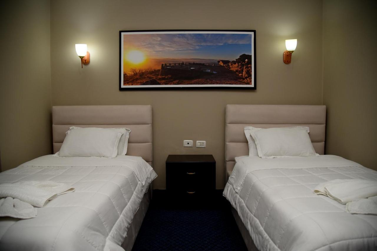 Imperial Hotel Ih إلباسان المظهر الخارجي الصورة
