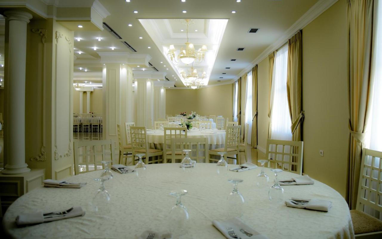 Imperial Hotel Ih إلباسان المظهر الخارجي الصورة